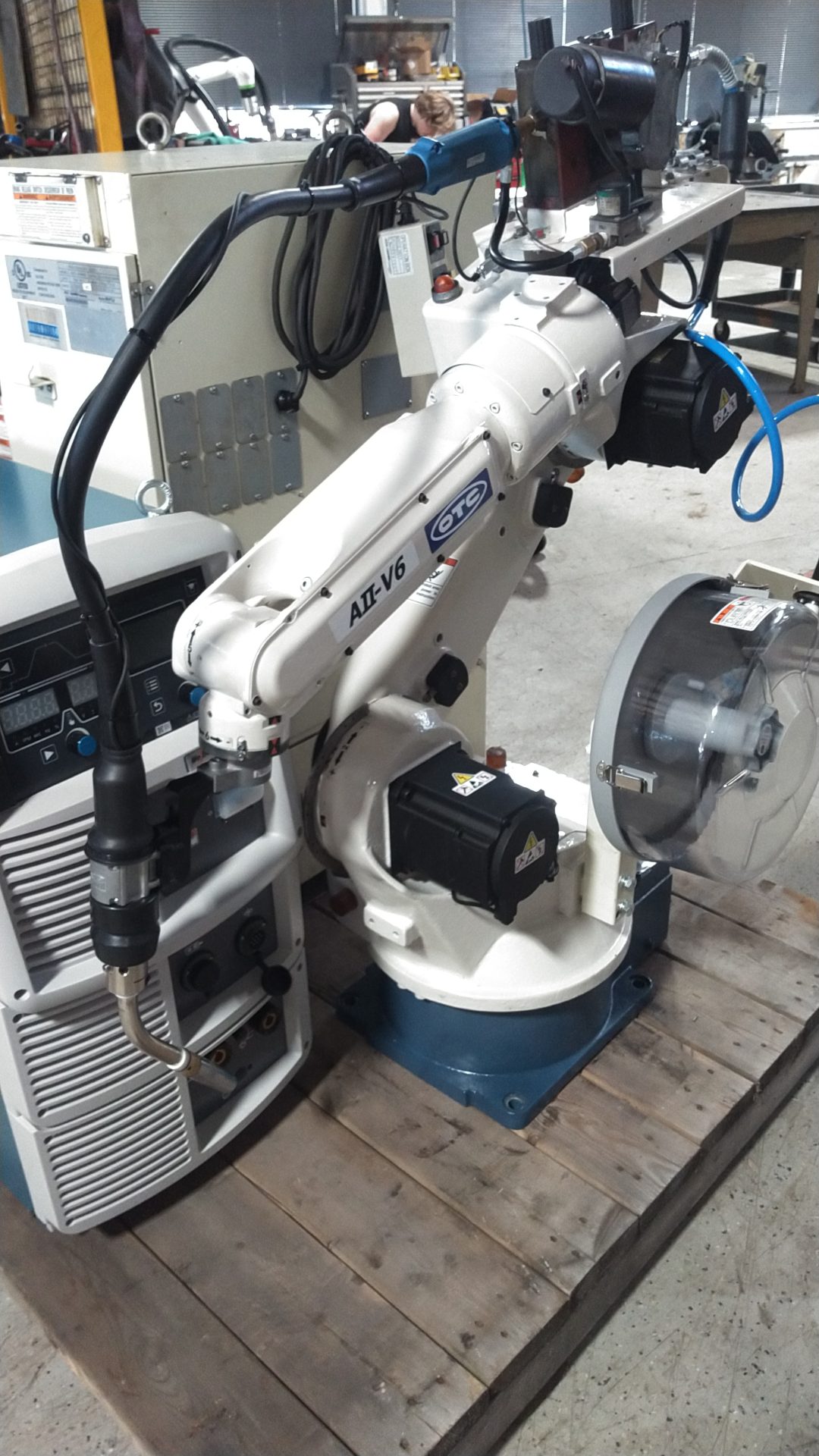 Refurbished OTC A2-V6 Robotic Welding Package